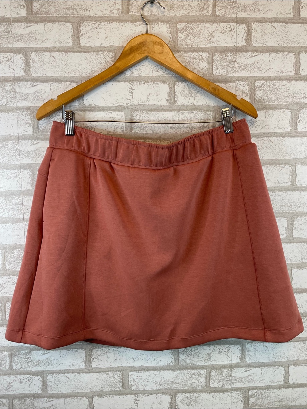 Mondetta Performance Skirt with Built-In Shorts Terracotta Orange Size L